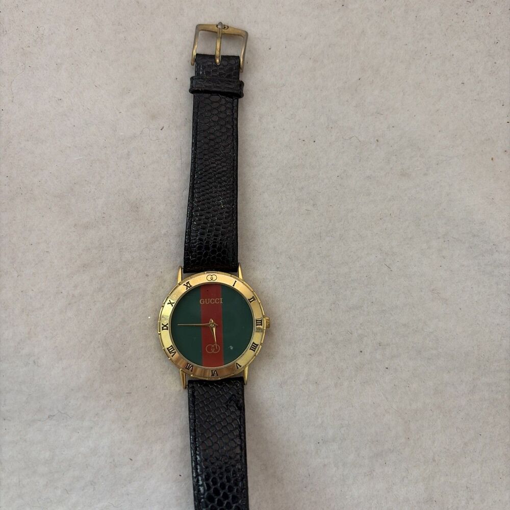 Vintage GUCCI Red Green Gold Quartz Ladie's Watch 9000L Alligator Band